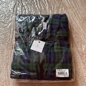 NEW 8 Oak Lane Tartan Plaid Pajama Top and Bottom Set - Black and Green - XS